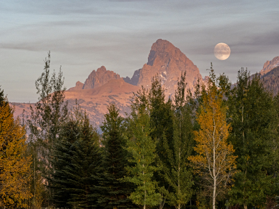 IDf24-1-Tetons with Full Moon from Teton Valley, Idaho