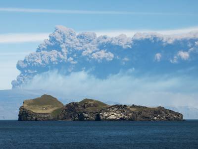 Eyjafjallajokull Volcano Ash Plume, from Ferry boat to Heimaey, Iceland - ILsp3