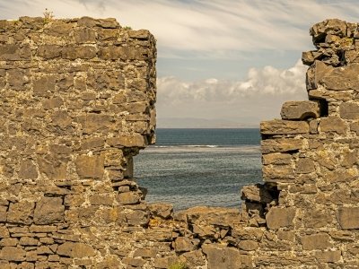 IRsp45-2022-Ruin-on-the-Low-Road-Inis-Mor-Aran-Islands-Ireland