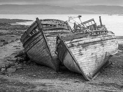 STLsu46--Hulls on the Beach
