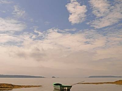 WNu34 Boat on the Shoreline