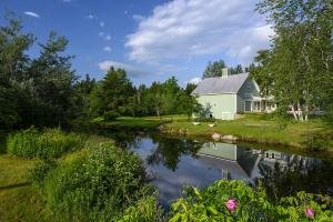 QuiltST8-Spillover-Bed and Breakfast-Stratton, Maine