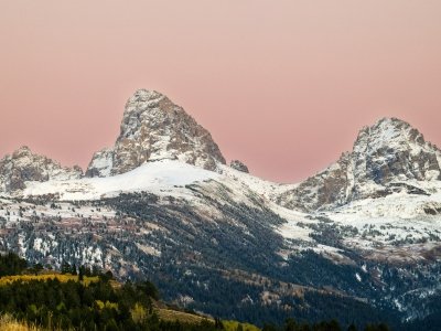 1_WYf25-31-Grand-and-Middle-Teton-fromTarghee-Overlook
