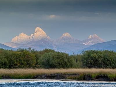 WY18f25-Tetons from Teton River