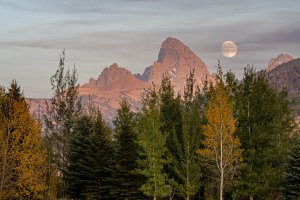 IDf24-1-Tetons with Full Moon from Teton Valley, Idaho