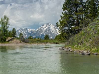 WY14sp7-Snake River Tetons